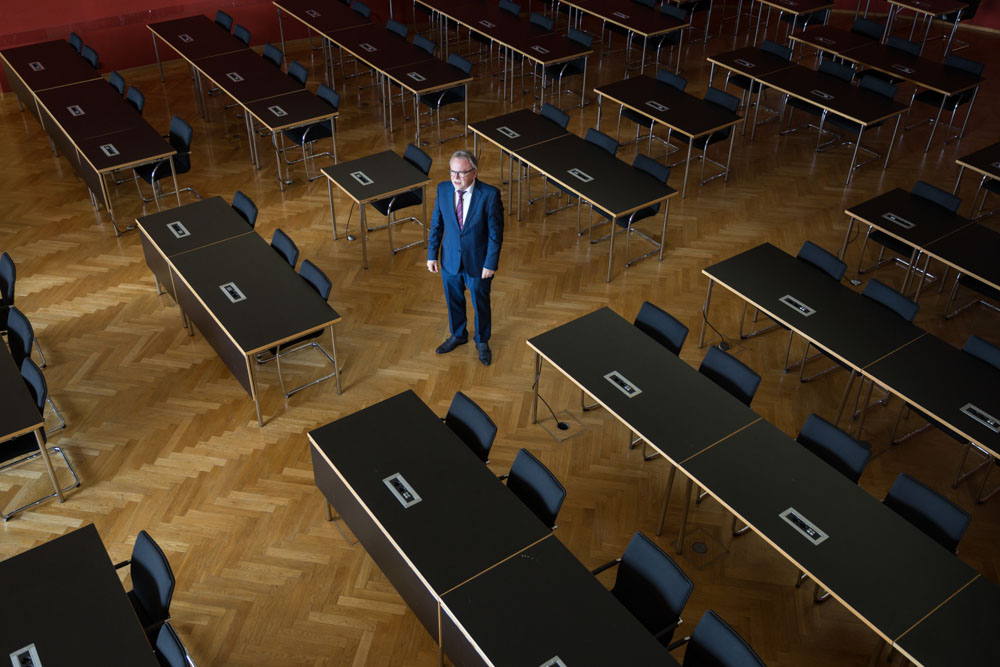 Portrait von Erich Pipa im Main-Kinzig-Forum.