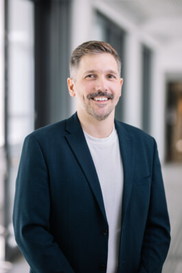 Portrait eines Mitarbeiters der Wirtschaftsförderung Marburg-Biedenkopf.