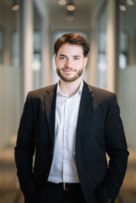 Portrait von einem Mitarbeiter des Unternehmen Trainaas GmbH.