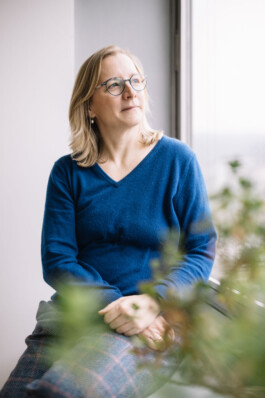 Portrait von Historikerin Inken Schmidt-Voges.