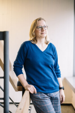 Portrait von Historikerin Inken Schmidt-Voges.